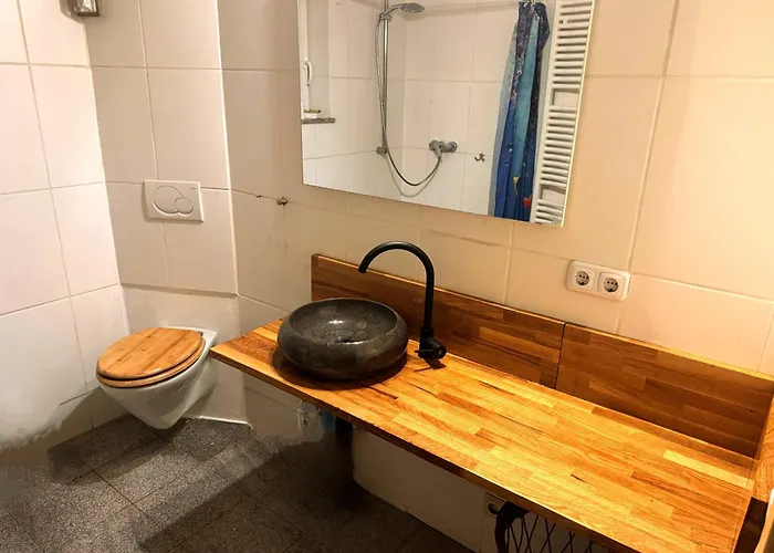 Luxuszelt Farm Privatzimmer Reni Gemeinschaftsbad Free WiFi Naturgarten